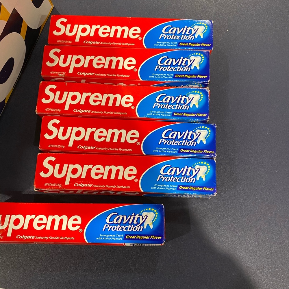 SUPREME TOOTHPASTE GREAT DISPLAY/PERSONAL PIECE